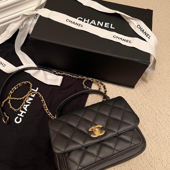 SOLD Chanel mini flap bag - Picture 4 of 9